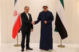 I.R. Iran, Ministry of Foreign Affairs- Iranian FM meets with UAE counterpart in Abu Dhabi